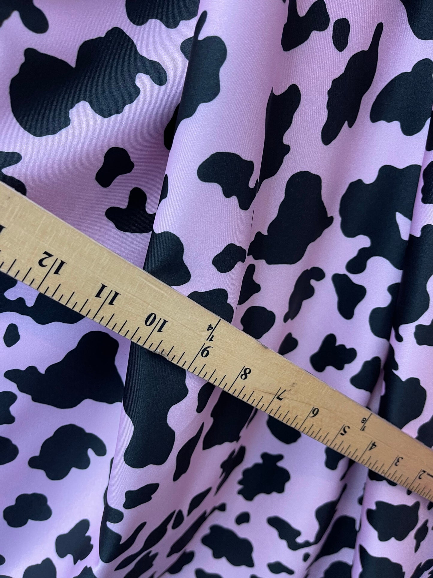 Exotic Cow design print on great quality of nylon spandex 4-way stretch 58/60” Sold by the YD. Ships Worldwide from Los Ángeles California