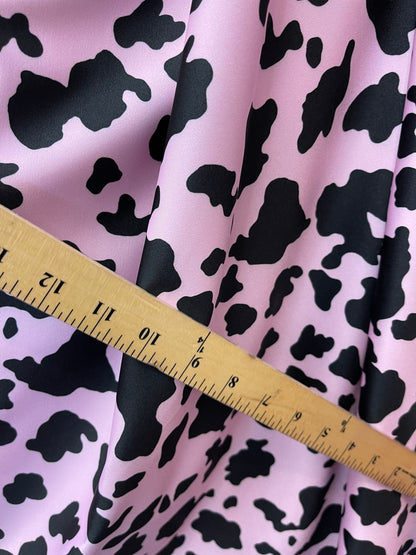 Exotic Cow design print on great quality of nylon spandex 4-way stretch 58/60” Sold by the YD. Ships Worldwide from Los Ángeles California