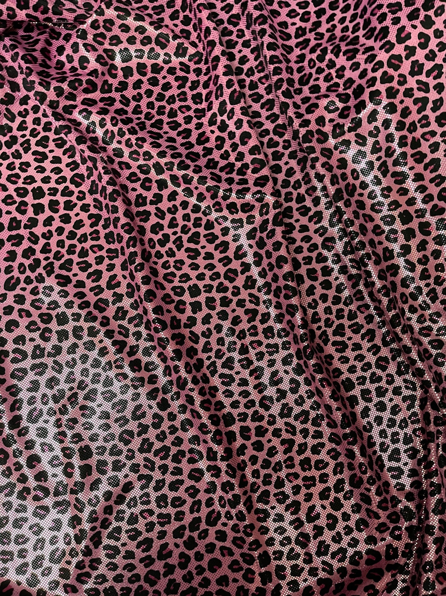 New Leopard design metallic nylon spandex 4-way stretch 58/60” Sold by the YD. Ships Worldwide from Los Ángeles California USA.