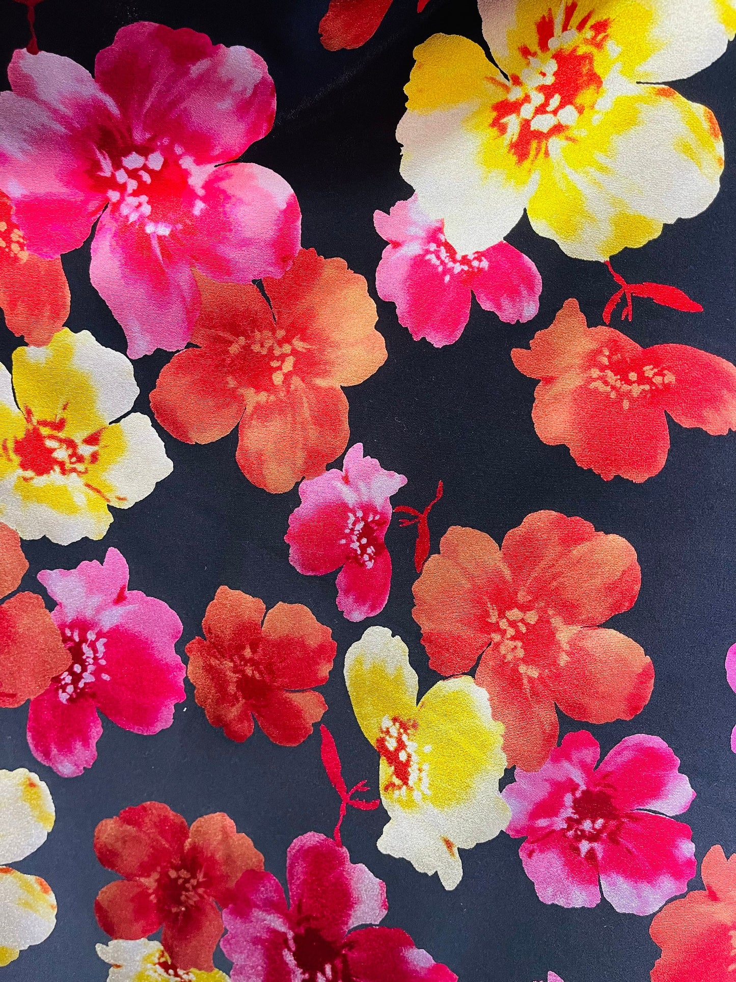 New flower design print on super techno spandex 2-way stretch 58/60” Sold by the YD. Ships Worldwide from Los Angeles California USA.