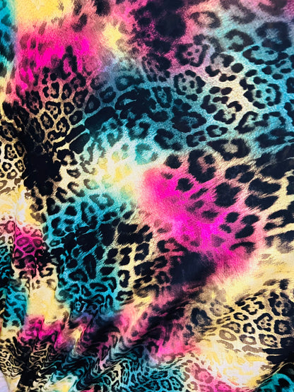 New Exotic animal print multicolor print on poly spandex 4-way stretch 58/60” Sold by the YD. Ships worldwide from Los Ángeles California US