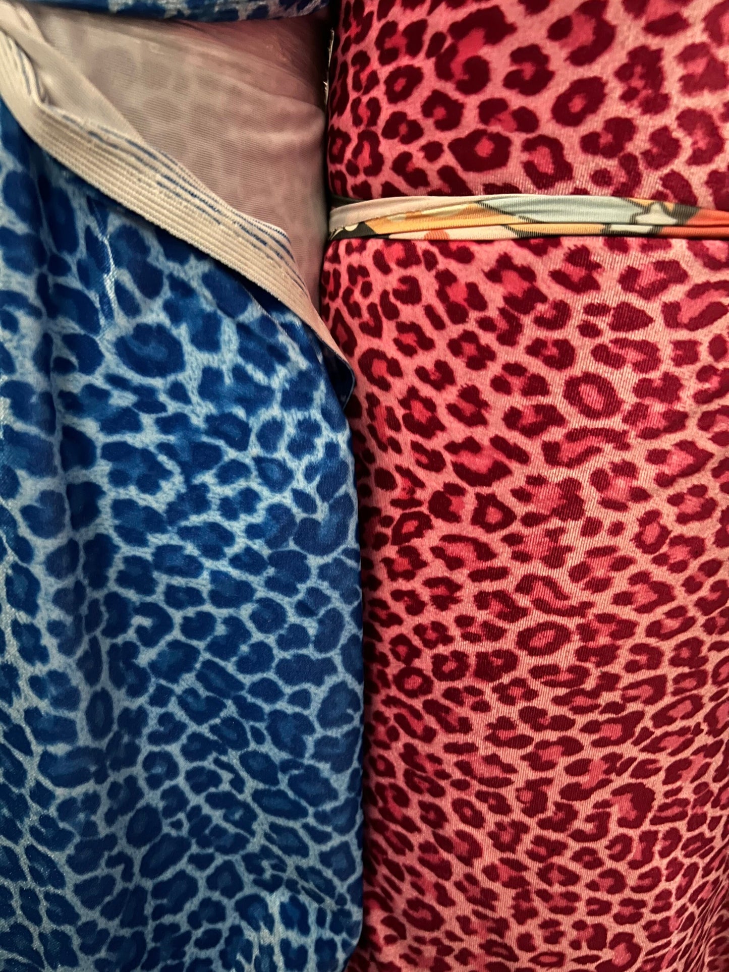 Exotic Cheetah design print on best quality of stretch velvet 4-way stretch 58/60” Sold by the YD. Ships Worldwide from Los Ángeles CA