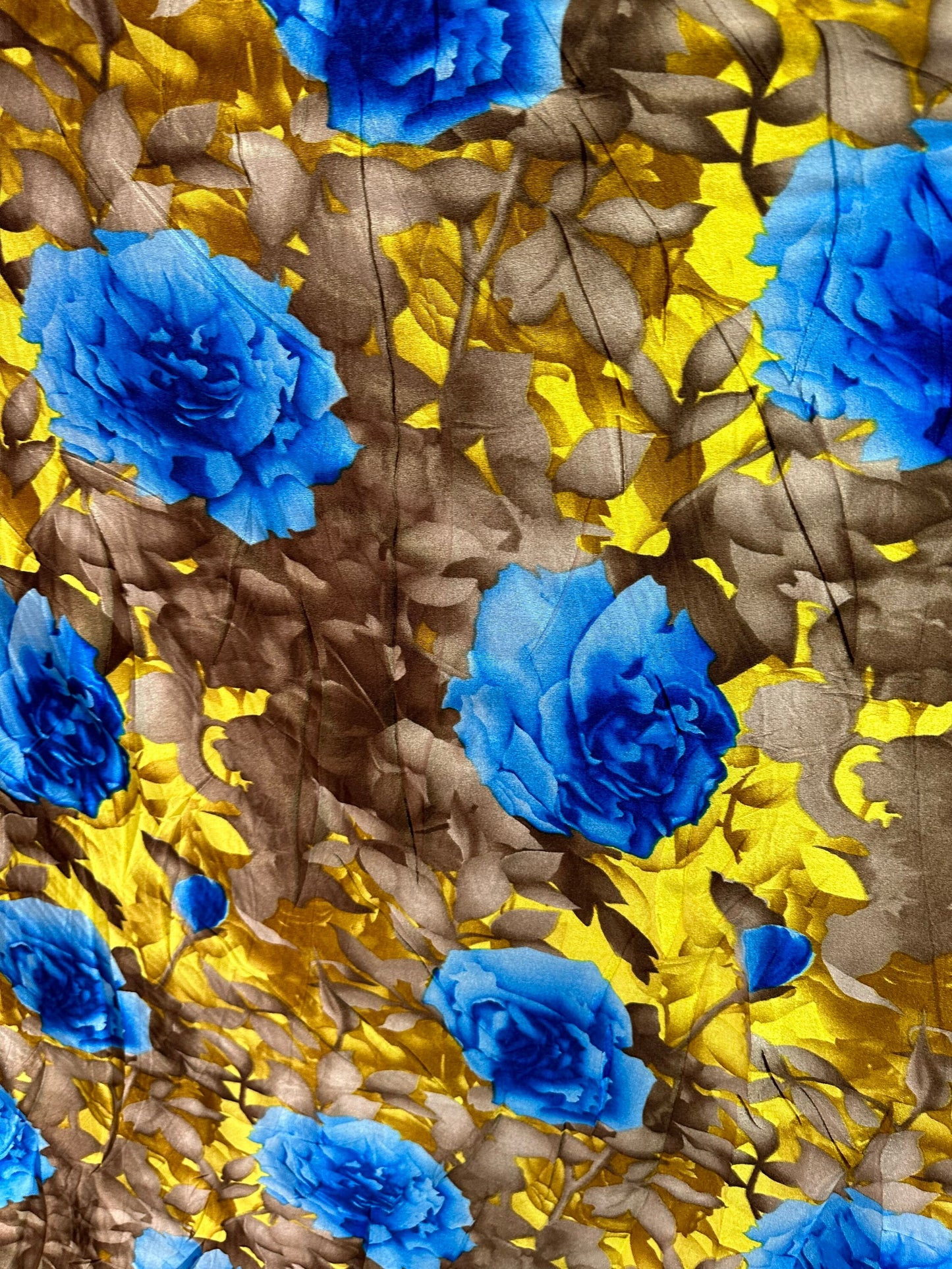 Lovely Flower design print on Luxury stretch velvet 4-way stretch 58/60” Sold by the YD. Ships worldwide from Los Angeles California USA