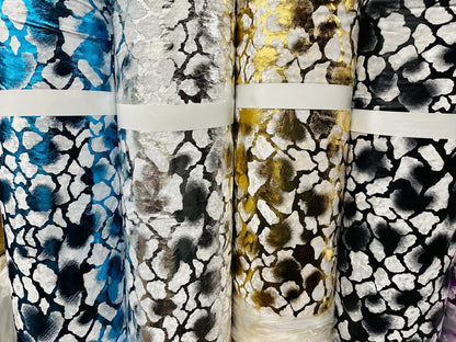 Giraffe design Exotic animal print on stretch velvet with foil 4-way stretch 58/60”