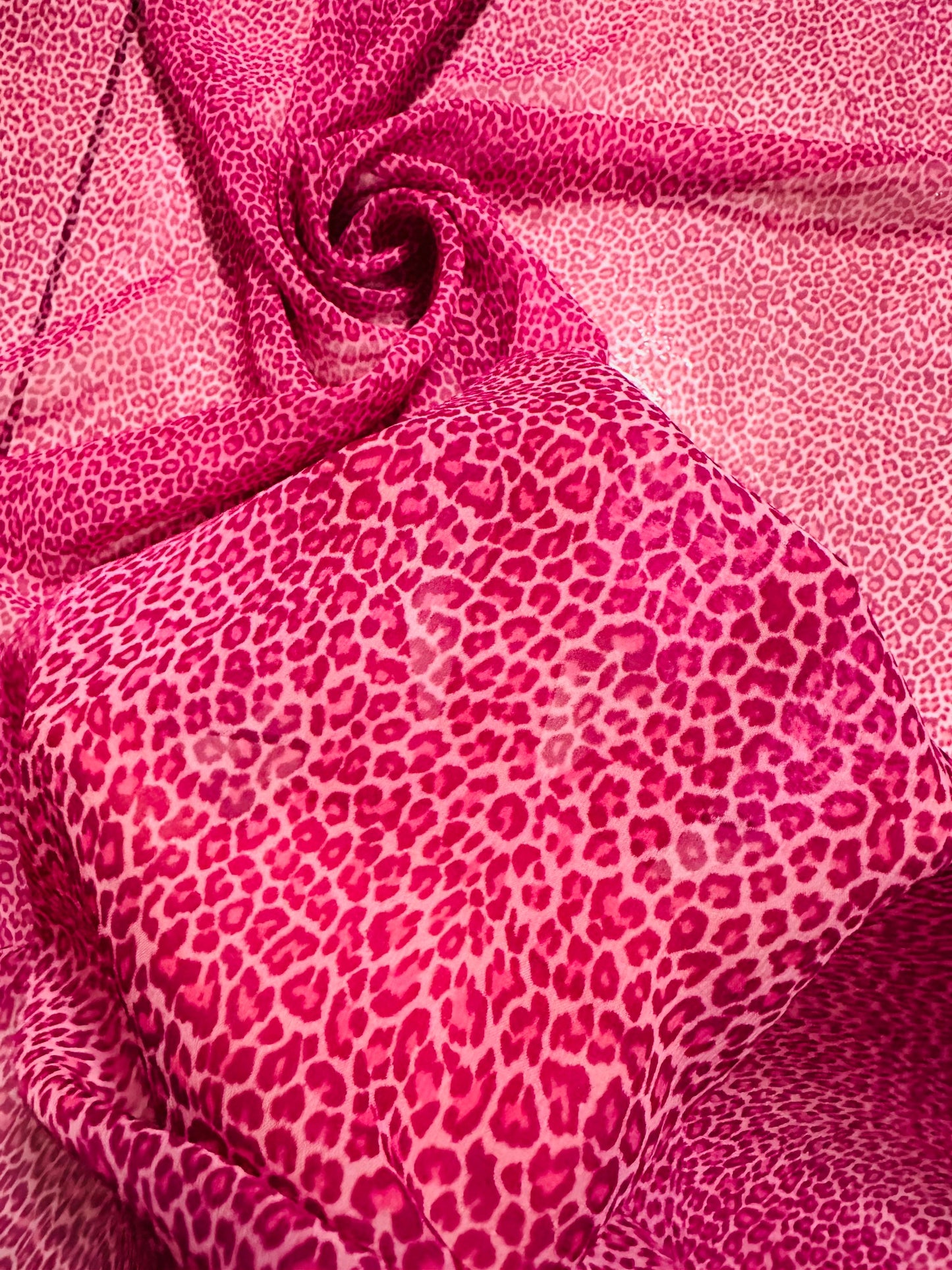 Exotic Cheetah design print on great quality of poly spandex 4-way stretch and poly chiffon non stretch 58/60” Sold by the YD.
