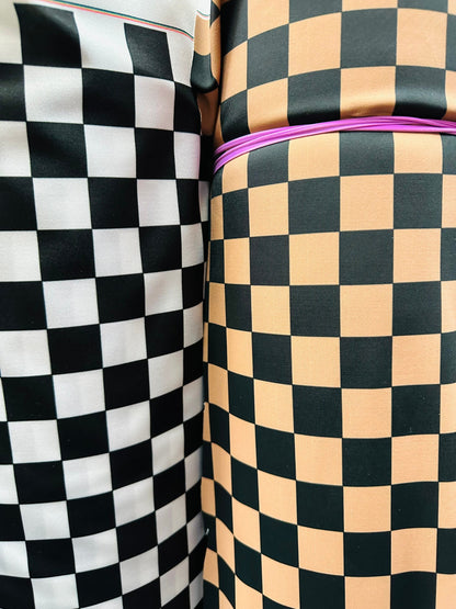 Checkered design 1” print on great quality of nylon spandex 4-way 58/60” Sold by the YD. Ships Worldwide from Los Angeles California USA.