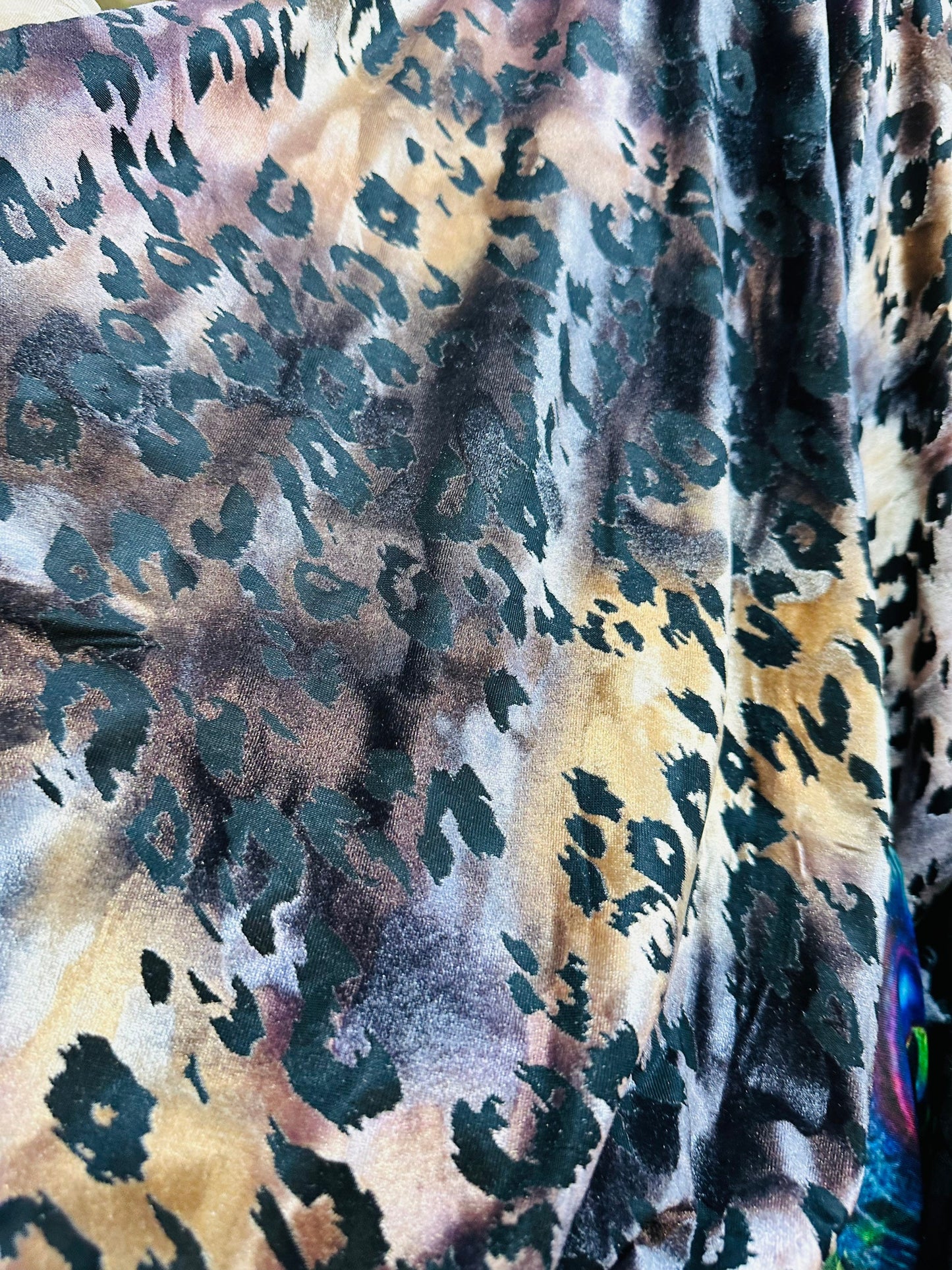 Leopard design in luxury burnout stretch velvet 4-way stretch 58/60” Sold by the YD.