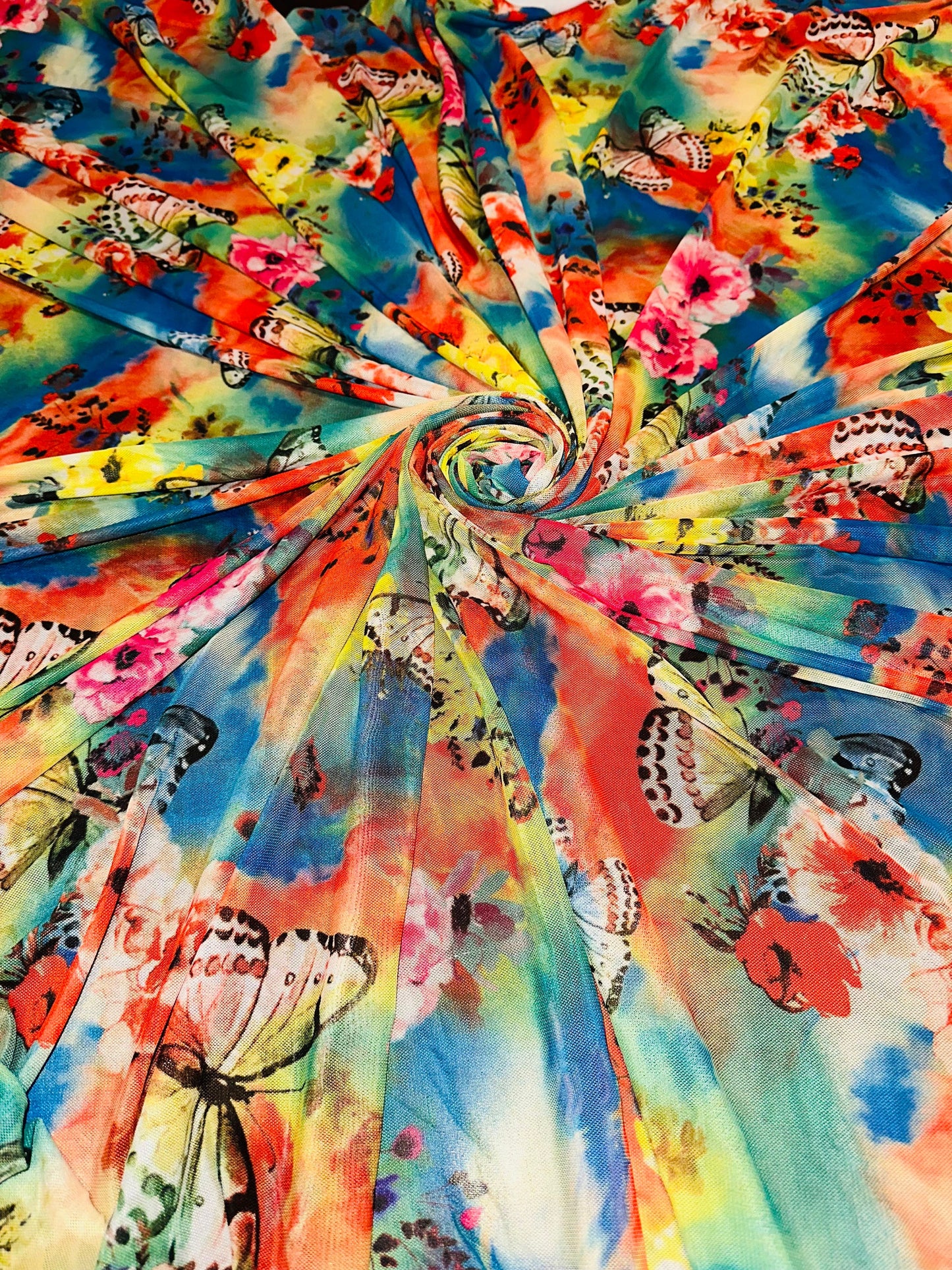 Éxito Butterfly design print on great quality of nylon power mesh 4-way stretch 58/60”