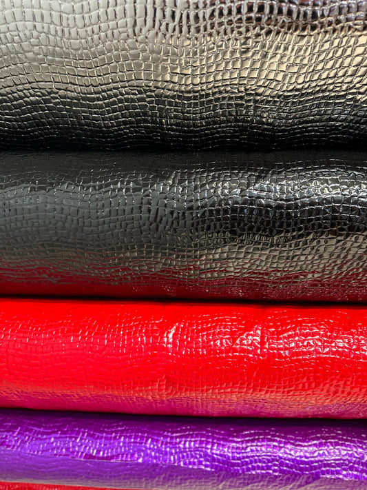 New Exotic Alligator design PU coated stretch vinyl 4-way stretch 58/60”