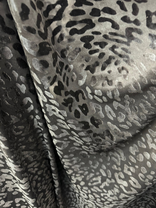 Leopard design spandex burnout velvet 4-way stretch 58/60” High quality fabrics by AlexLAFabrics
