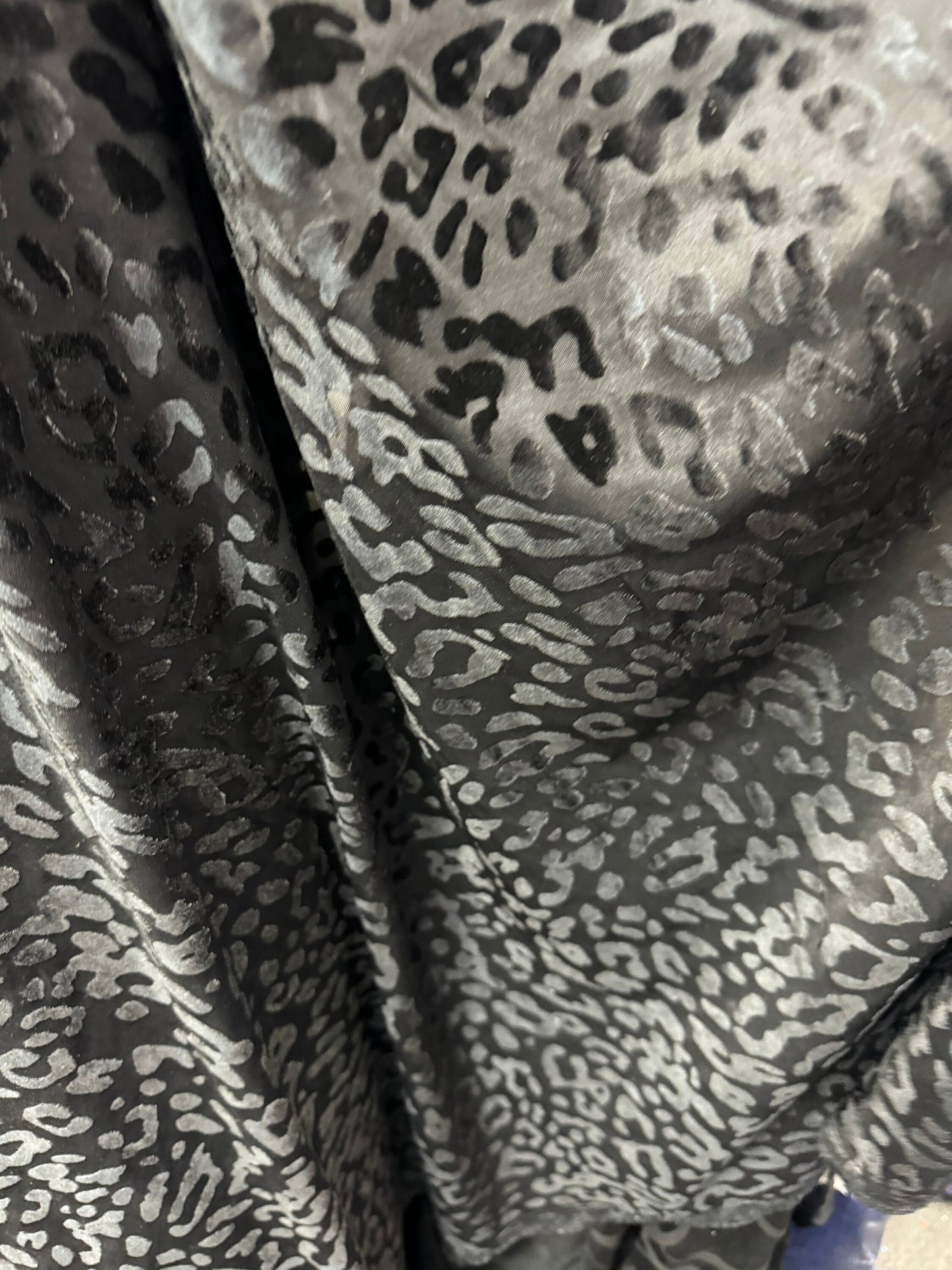 Leopard design spandex burnout velvet 4-way stretch 58/60” High quality fabrics by AlexLAFabrics