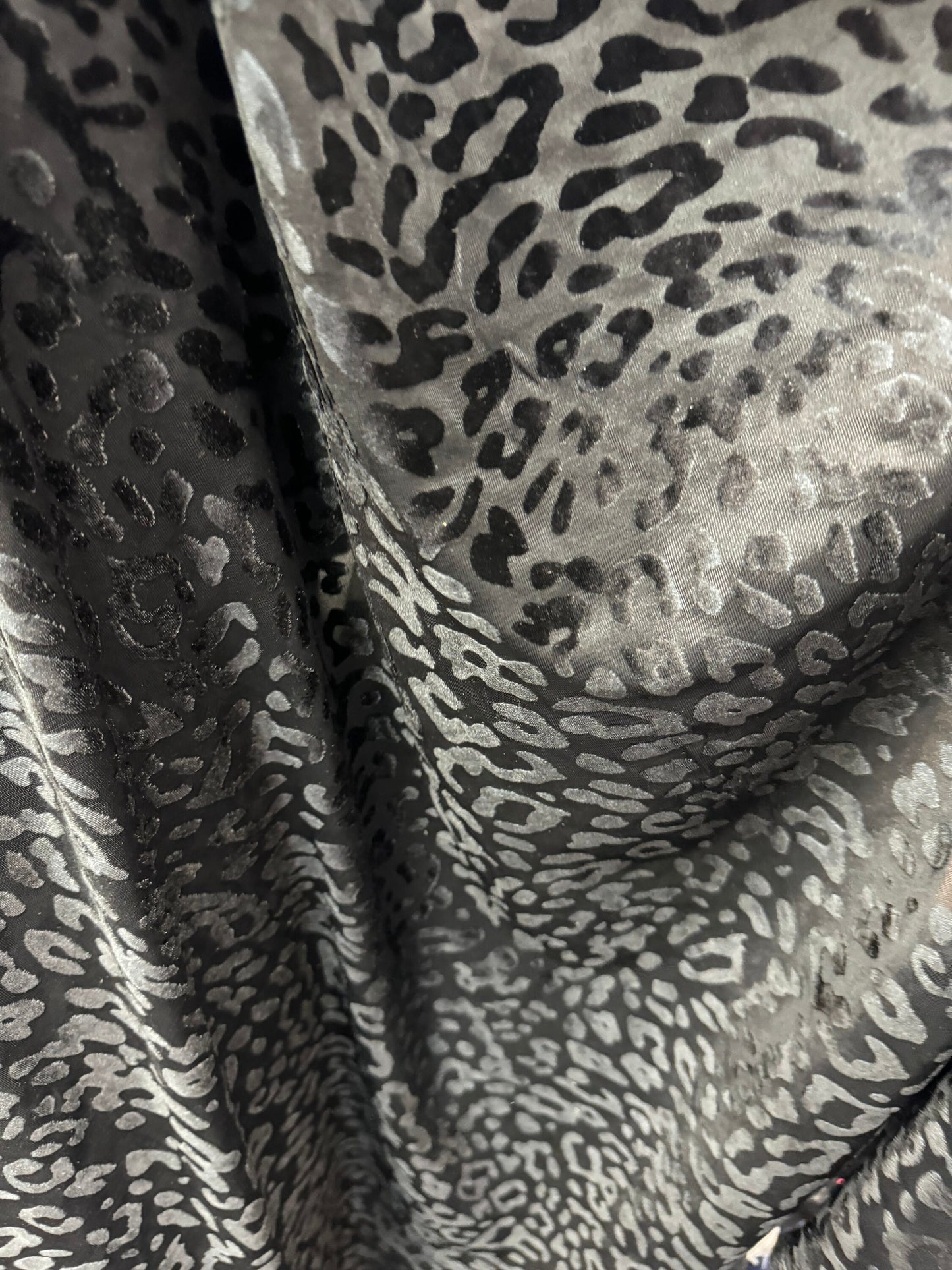 Leopard design spandex burnout velvet 4-way stretch 58/60” High quality fabrics by AlexLAFabrics