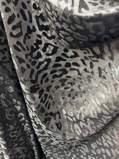 Leopard design spandex burnout velvet 4-way stretch 58/60” High quality fabrics by AlexLAFabrics