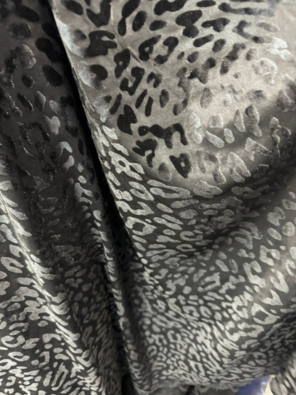 Leopard design spandex burnout velvet 4-way stretch 58/60” High quality fabrics by AlexLAFabrics
