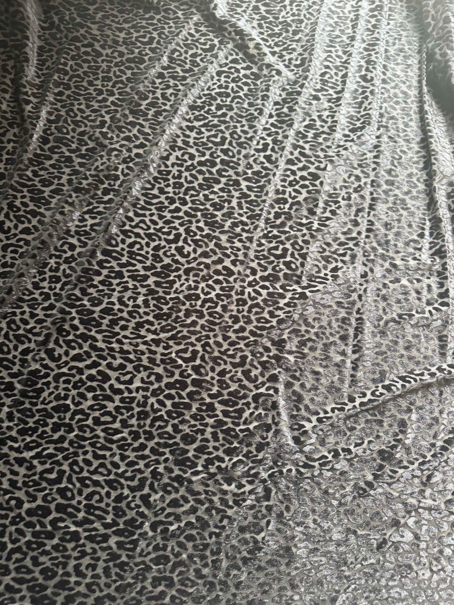 Cheetah exotic design on burnout stretch velvet 4-way stretch 58/60” High quality fabrics by AlexLAFabrics