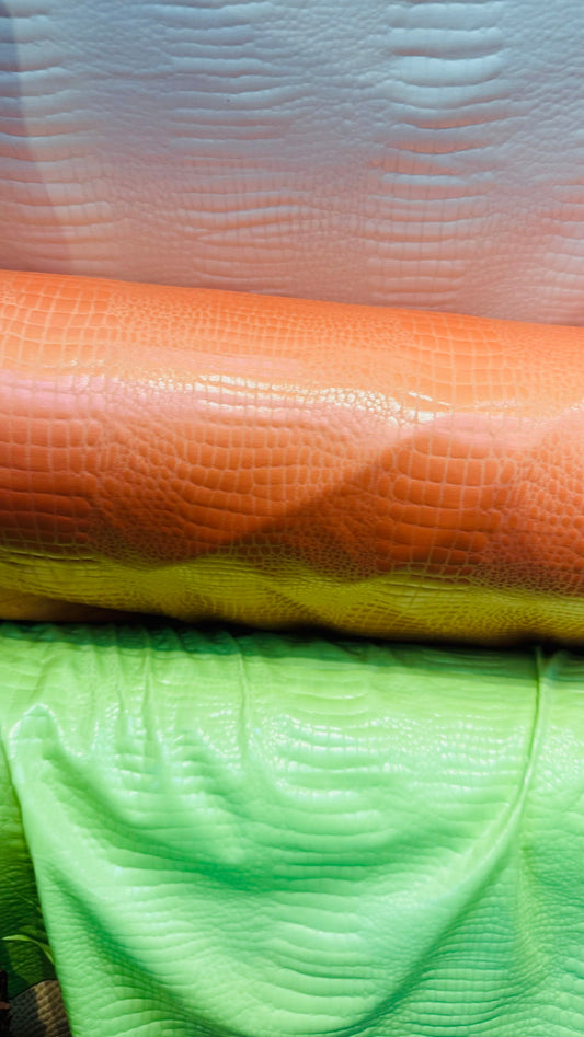 Snake design on poly spandex with clear foil 4-way stretch 58/60” High quality fabrics by AlexLAFabrics