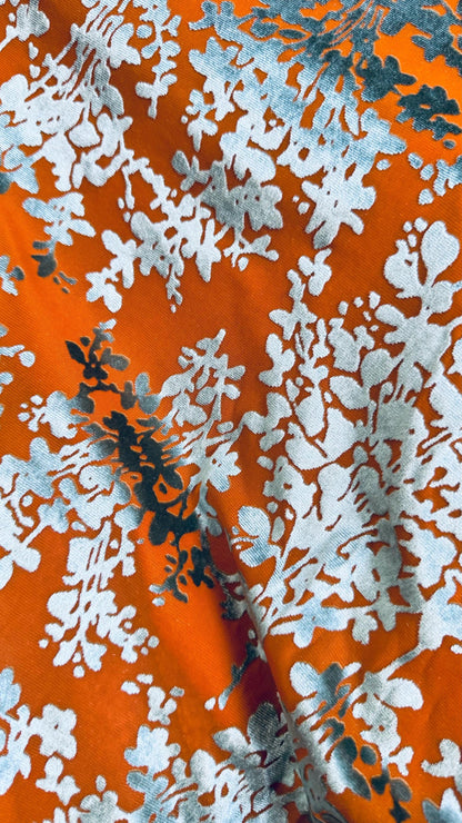 New burnout velvet Valentine design 4way stretch 58/60" Sold by the YD. Ships worldwide from Los Angeles California USA.