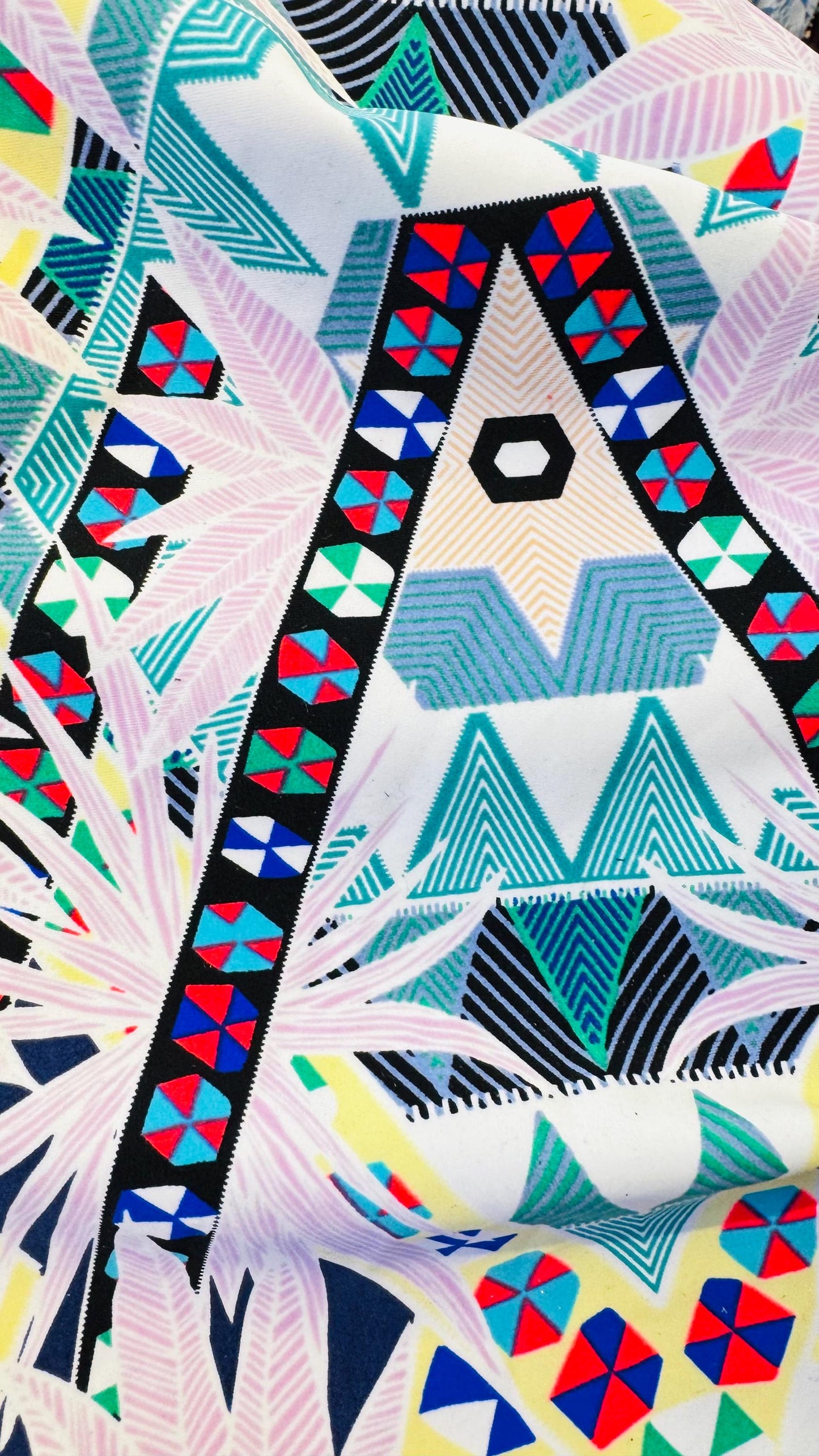 New tropical design multicolor print on nylon spandex 4-way stretch 58/60” Sold by the YD. Ships worldwide from Los Angeles California USA.