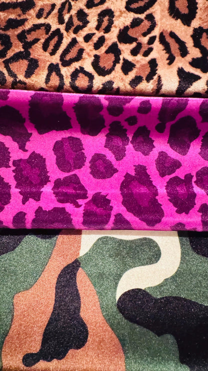 New Stretch Velvets print Luxury quality of velvet 4way stretch 58/60" Sold by the YD. Ships worldwide from Los Ángeles California USA.