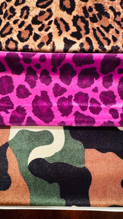 New Stretch Velvets print Luxury quality of velvet 4way stretch 58/60" Sold by the YD. Ships worldwide from Los Ángeles California USA.