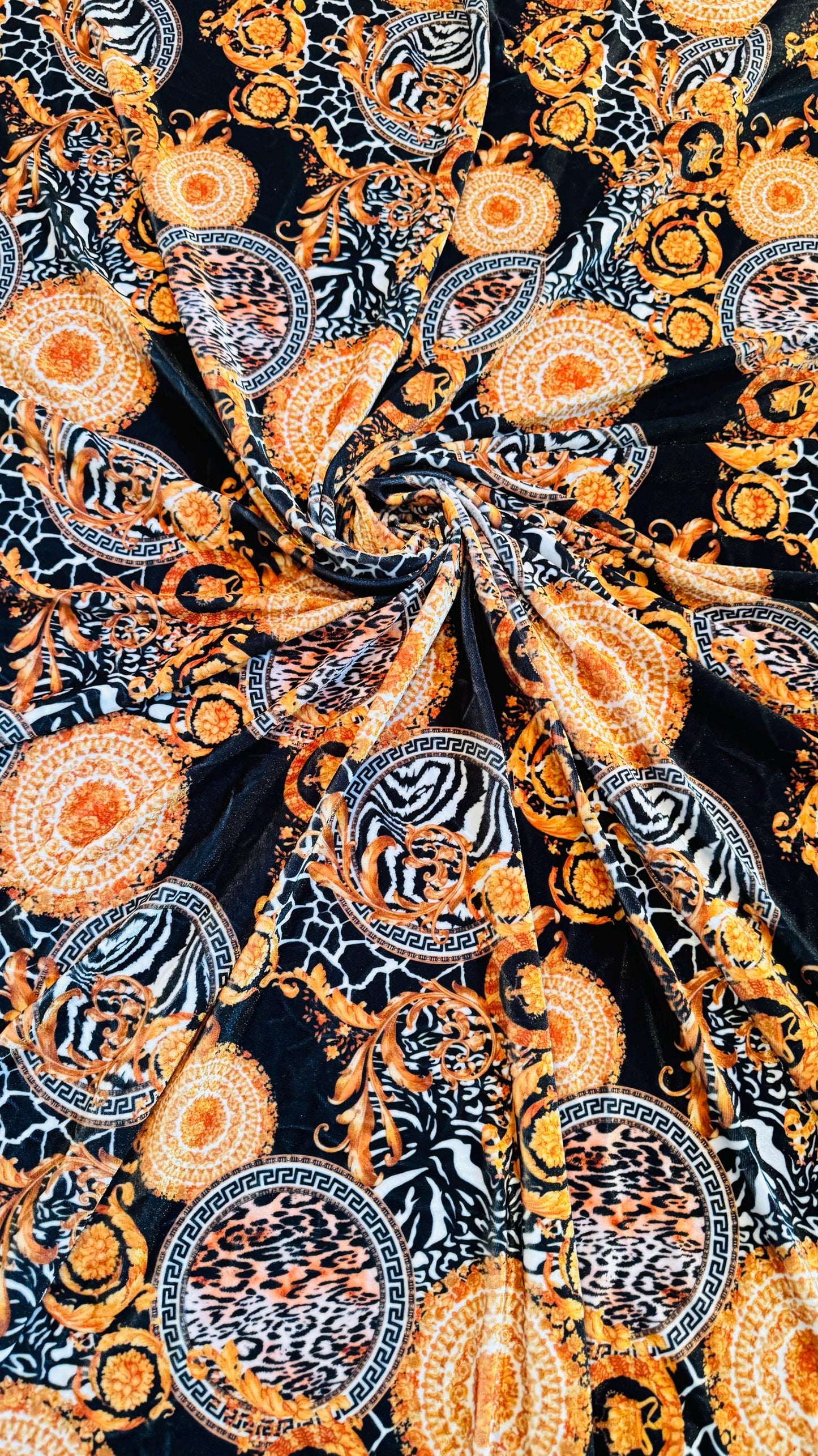 New Fashion Brand design print on heavy stretch velvet 4way stretch 58/60" Sold by the YD. Ships worldwide from Los Ángeles California USA