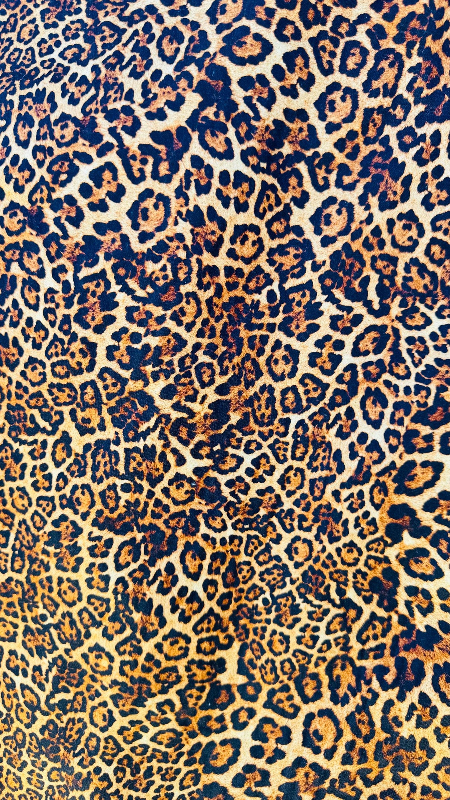 Wild Jaguar design print on great quality of cotton twill  Non Stretch 50”/52” Sold by the YD. Ships Worldwide from Los Angeles California