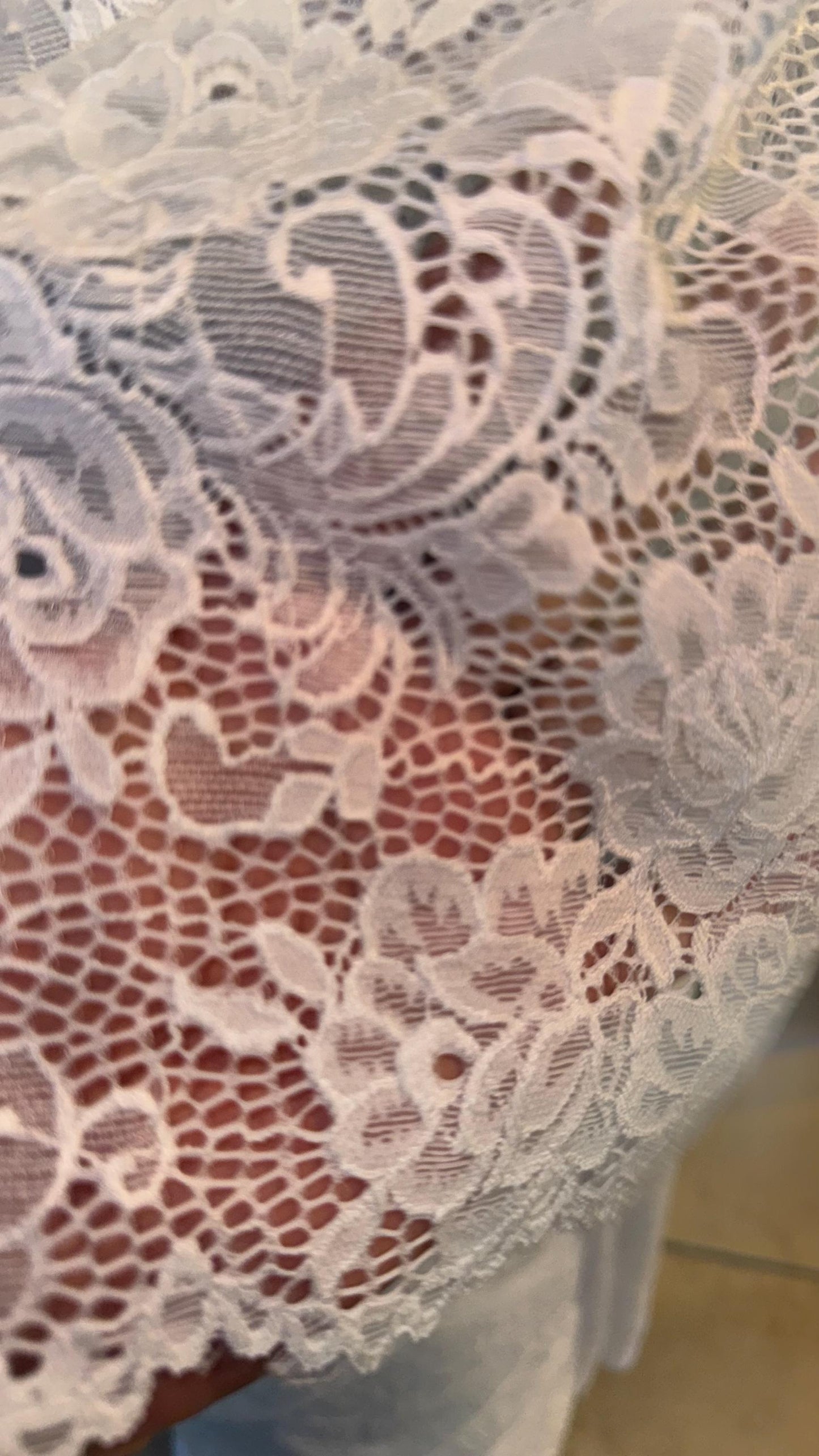 White Victoria lace 4-way stretch 58/60” High quality fabrics by AlexLAFabrics