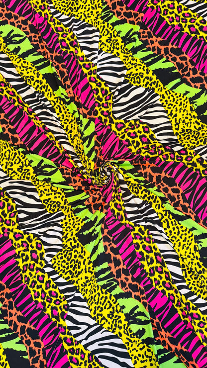 New safari design multi patch work multicolor print on poly spandex 4way stretch 58/60" Sold by the YD. Ships worldwide from Los Ángeles CA