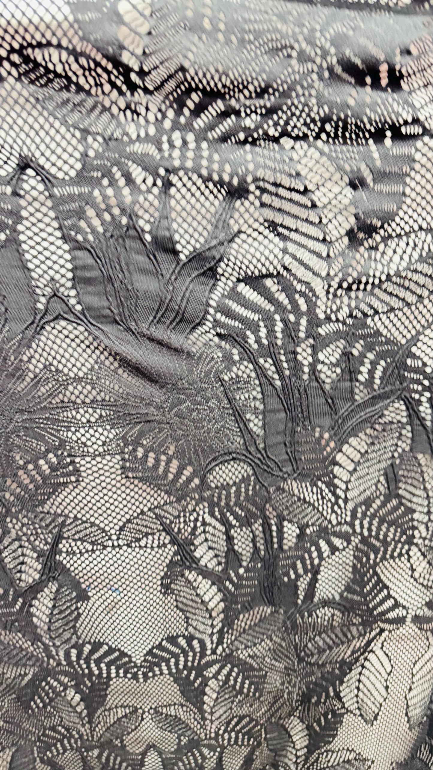 Stretch lace abstract Leaves design NEW LACE 4way stretch 50/52" sold by the yd. Ships worldwide from Los Angeles California USA.