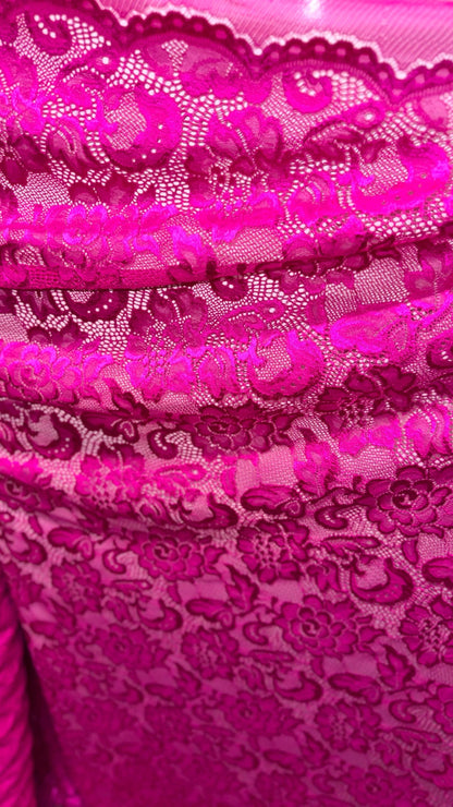 New Victoria Stretch lace design best quality of Magenta stretch lace 55/57” Sold by the YD. Ships Worldwide from Los Ángeles California USA