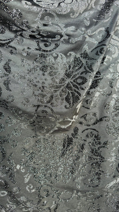 NEW Royal design Metallic burnout spandex velvet 4-way stretch 58/60” Sold by the YD. Ships worldwide from Los Angeles California USA.