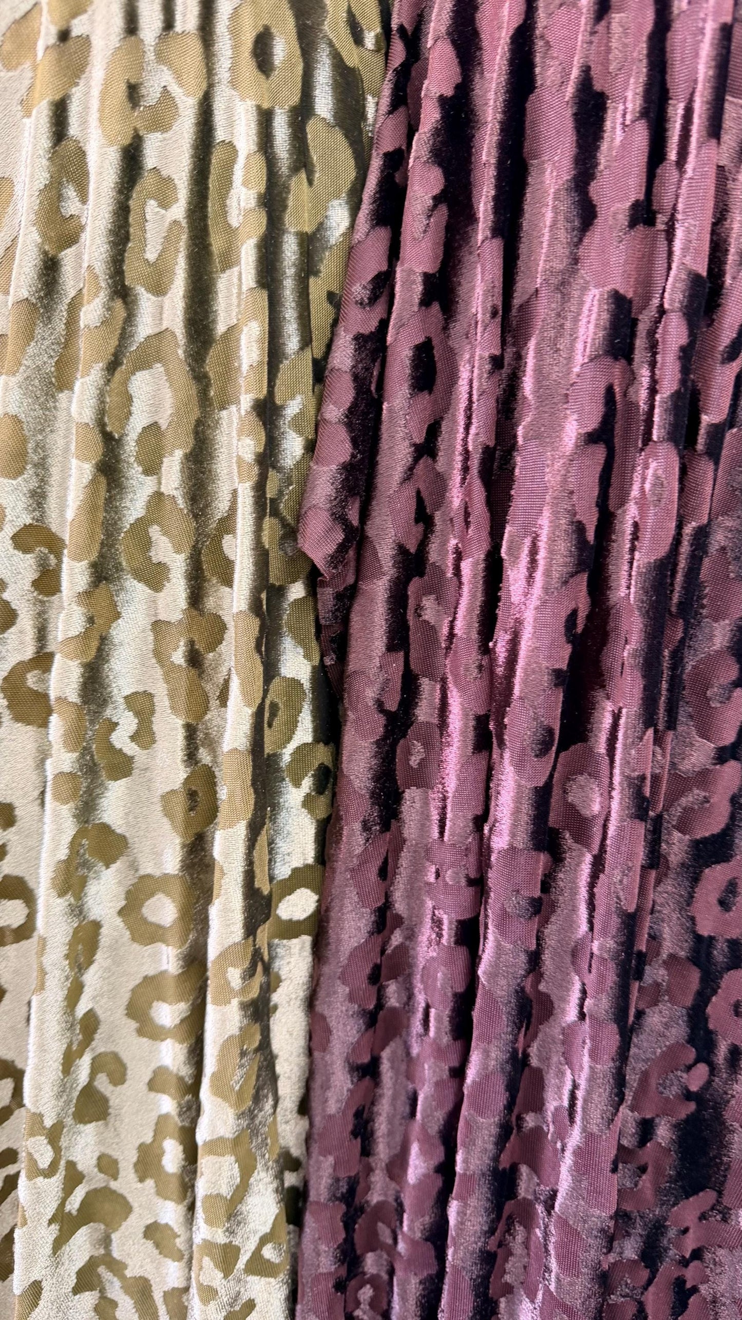 New Burnout stretch velvet Exotic Leopard design 4-way stretch 58/60” Sold by the YD. Ships Worldwide from Los Angeles California USA.