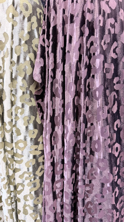 New Burnout stretch velvet Exotic Leopard design 4-way stretch 58/60” Sold by the YD. Ships Worldwide from Los Angeles California USA.