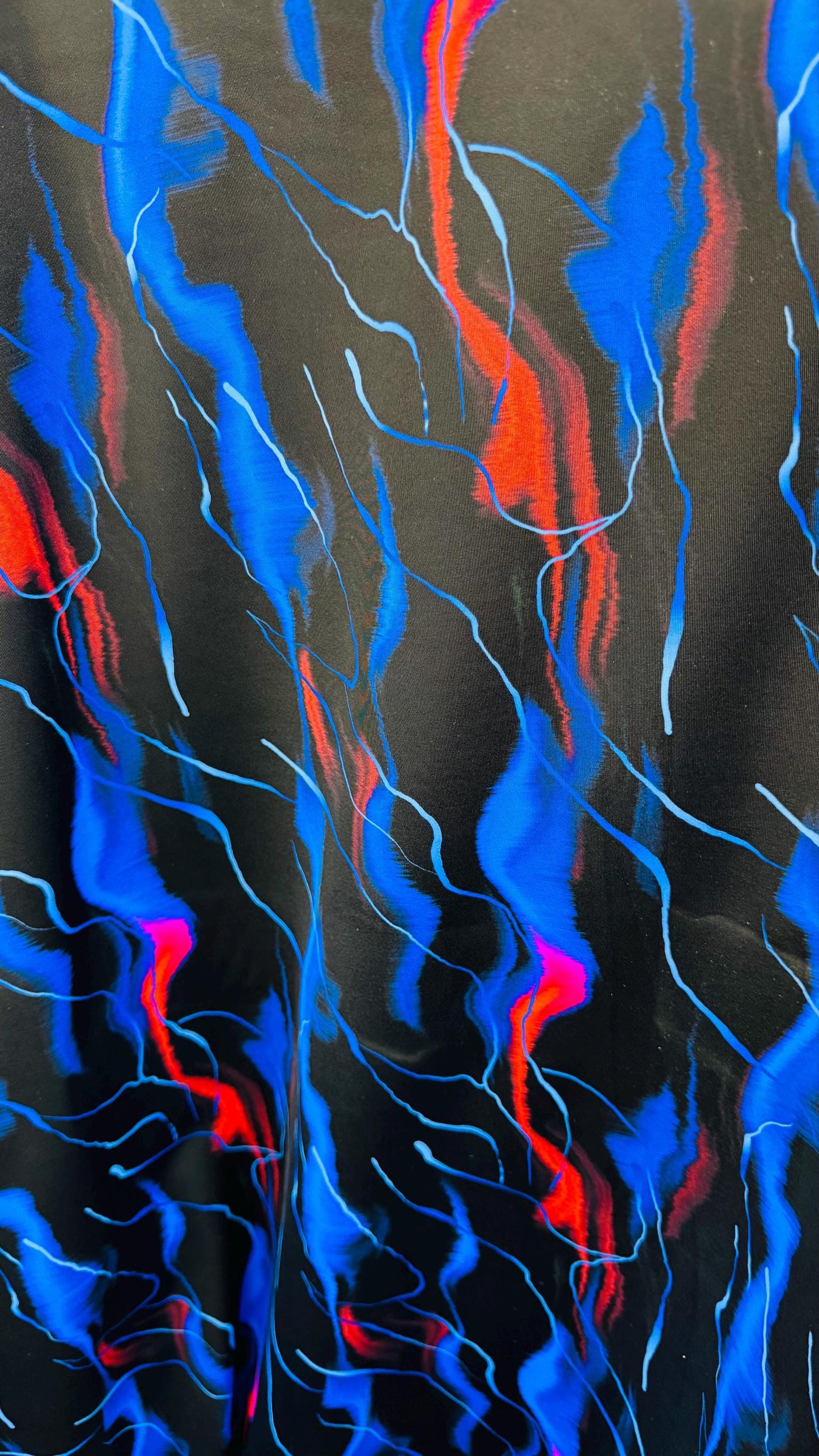 Abstract design black/Multicolor print on nylon spandex 4way Stretch 58/60" Sold by the YD. Ships worldwide from Los Ángeles California USA.