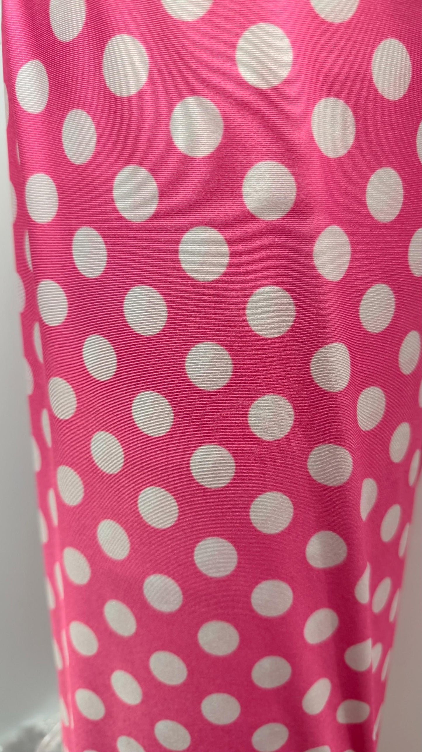 Polka dots design Bubblegum/White print on poly spandex 4-way stretch 58/60” Sold by the YD. Ships Worldwide from Los Ángeles California USA