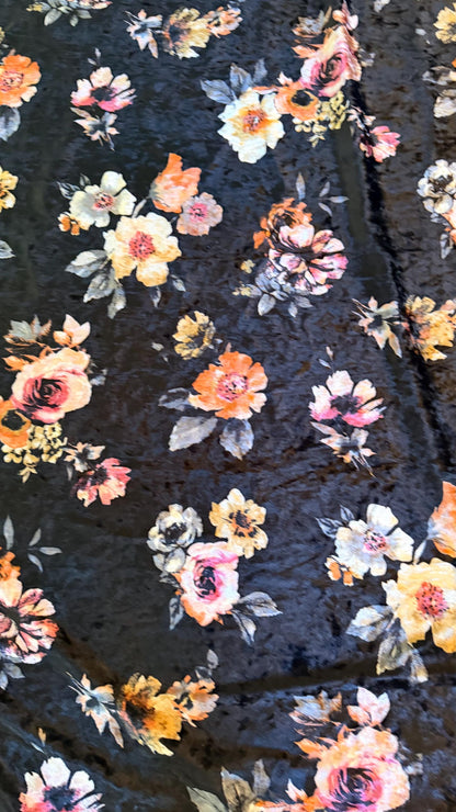 New Stretch velvet Romantic flower design black/multi 2way Stretch 58/60" Sold by the YD. Ships worldwide from Los Ángeles California USA.