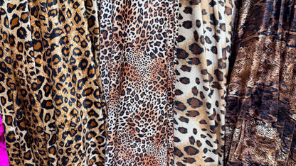 New Exotic Natural Animal prints on heavy stretch velvet 4way stretch 58/60" Sold by the YD. Ships worldwide from Los Ángeles California USA