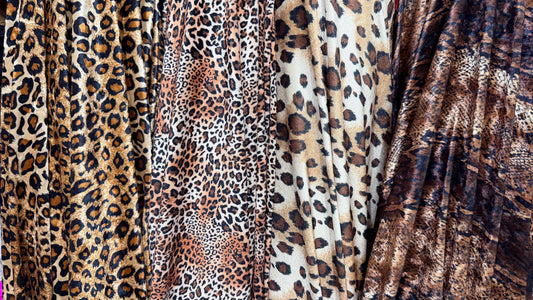 New Exotic Natural Animal prints on heavy stretch velvet 4way stretch 58/60" Sold by the YD. Ships worldwide from Los Ángeles California USA