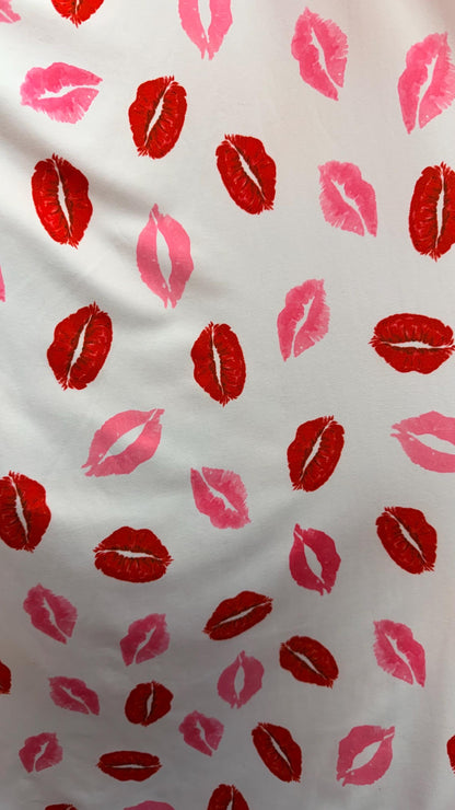 New Lips design print on great quality of poly spandex 4-way stretch 58/60” Sold by the YD. Ships Worldwide from Los Angeles California USA