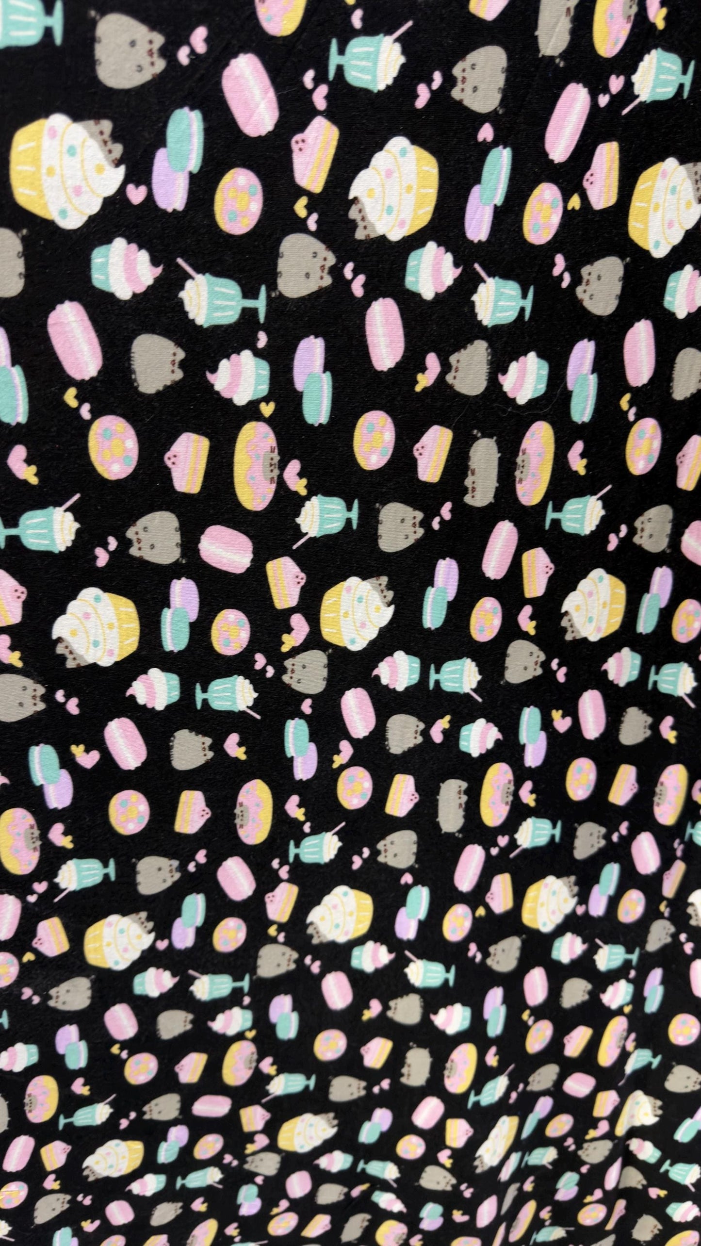 Ice cream and donut  design print on cotton  spandex 4-way stretch 58/60” Sold by the YD. Ships Worldwide from Los Angeles California USA