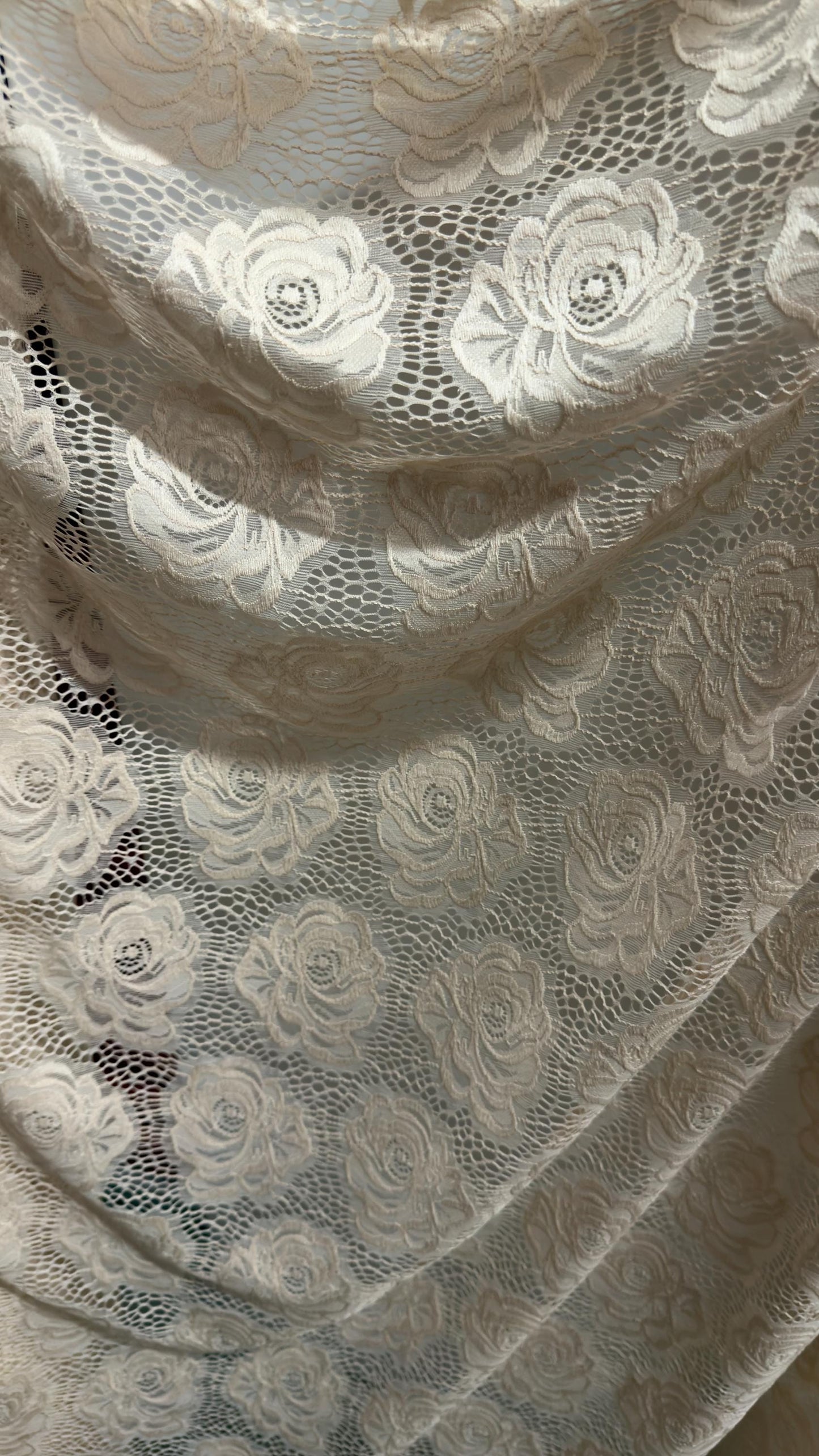 New Victoria Stretch lace design best quality of stretch lace nylon spandex 4-way 55/57” Sold by the YD. Ships Worldwide from Los Ángeles