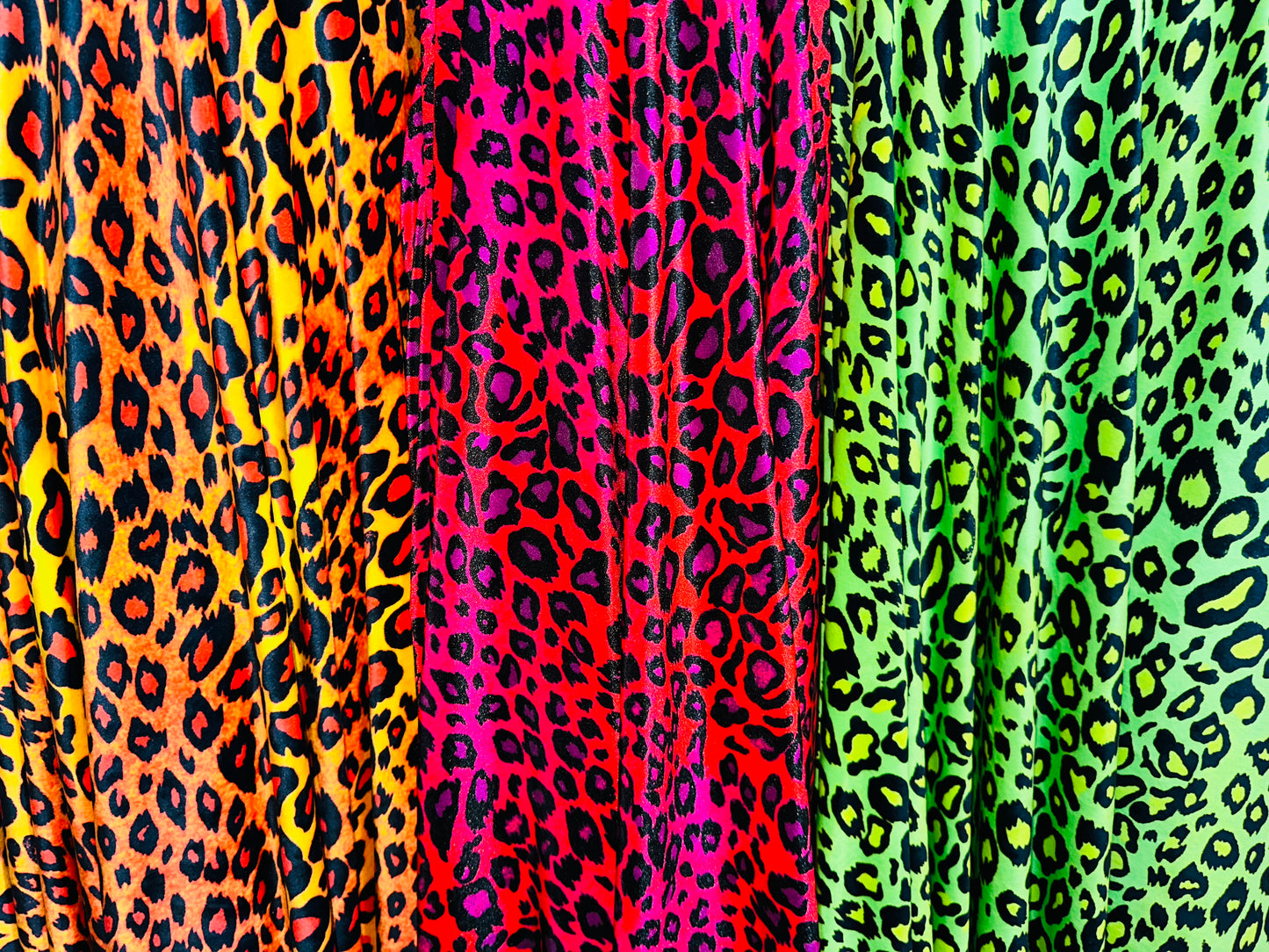 Wildcat Leopard design print on great quality of stretch velvet 4-way stretch 58/60”