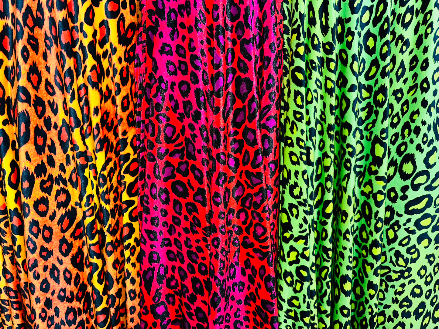 Wildcat Leopard design print on great quality of stretch velvet 4-way stretch 58/60”