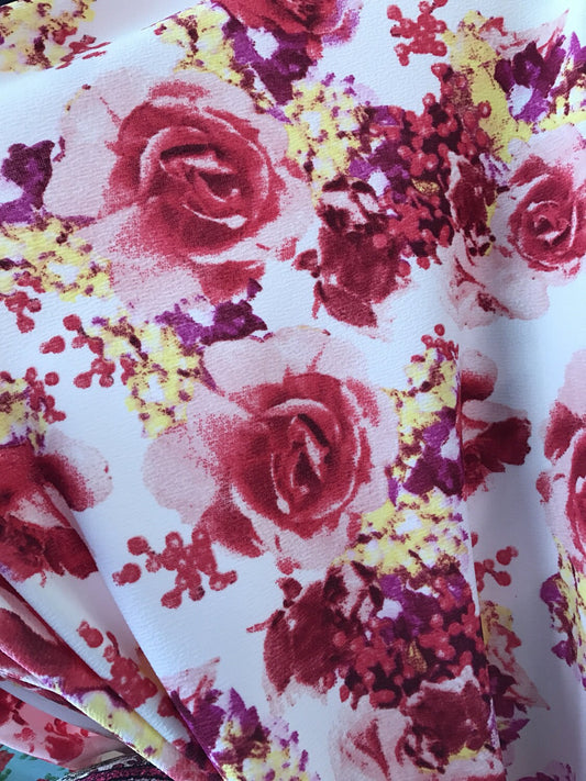 Flower design white/red on spandex poliéster 4 way stretch 58/60" Sold by the Yd. Ships worldwide from Los Angeles California USA