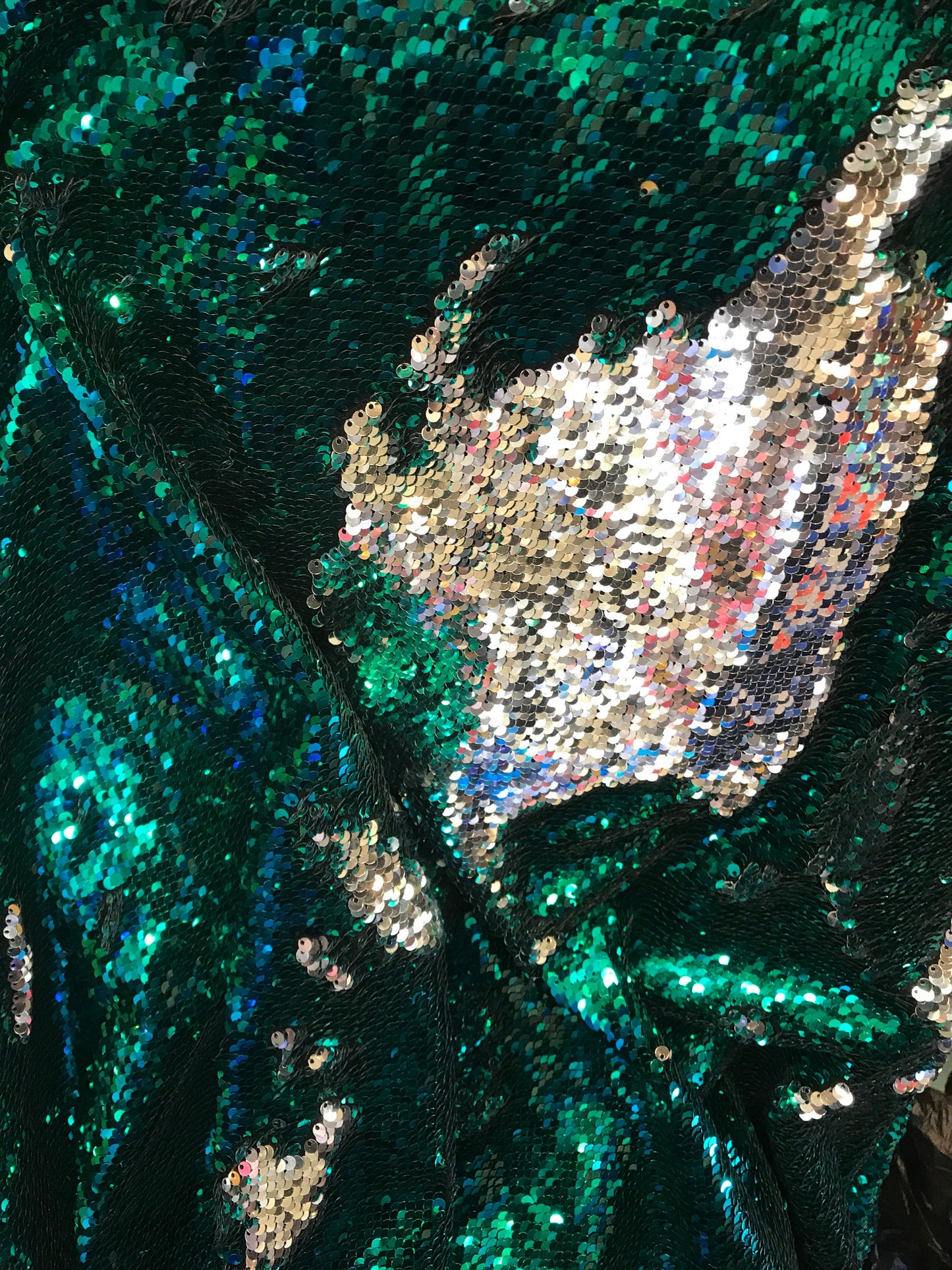 Flip up mermaid sequins 5mm reversible sequins green/silver sequins on spandex base 58/60" Sold by the YD. Ships worldwide from Los Angeles