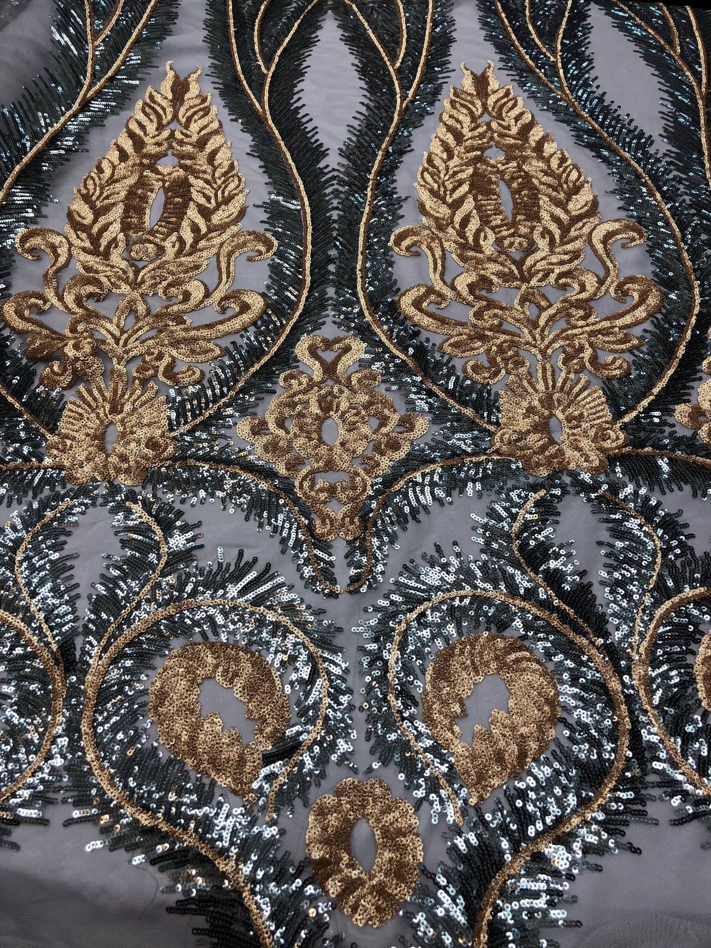 New damask design two tone sequins Victoria design on stretch mesh 2way 58/60" Sold by the YD. Ships worldwide from Los Ángeles CA