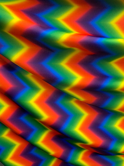 New rainbow chevron print on nylon spandex 4way Stretch 58/60" Sold by the YD. Ships worldwide from Los Ángeles California USA.