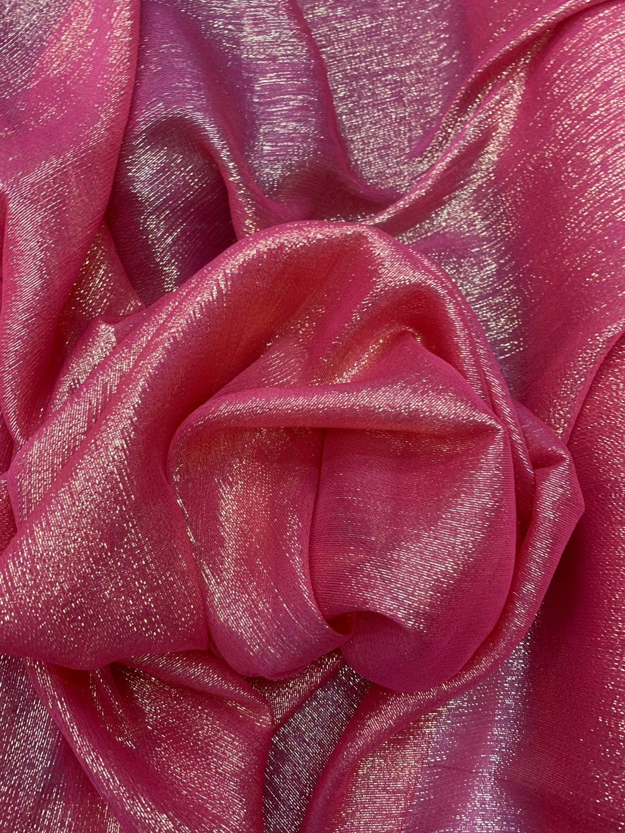 Silk metallic chiffon hot pink/silver gold  2way Stretch 44/45" Sold by the YD. Ships worldwide from Los Ángeles California USA.