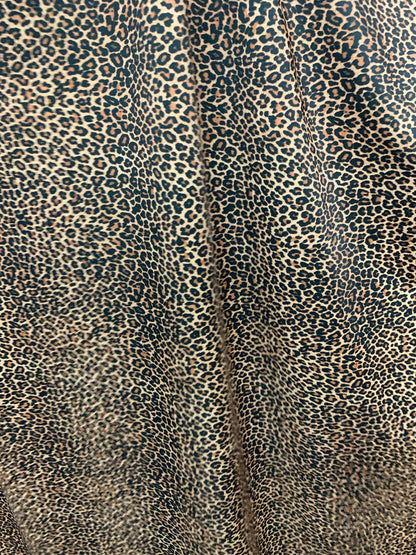 New Leopard Design Small Size Print On Nylon Spandex 4-Way 58/60" Sold By The YD. Ships Worldwide From Los Ángeles California USA.