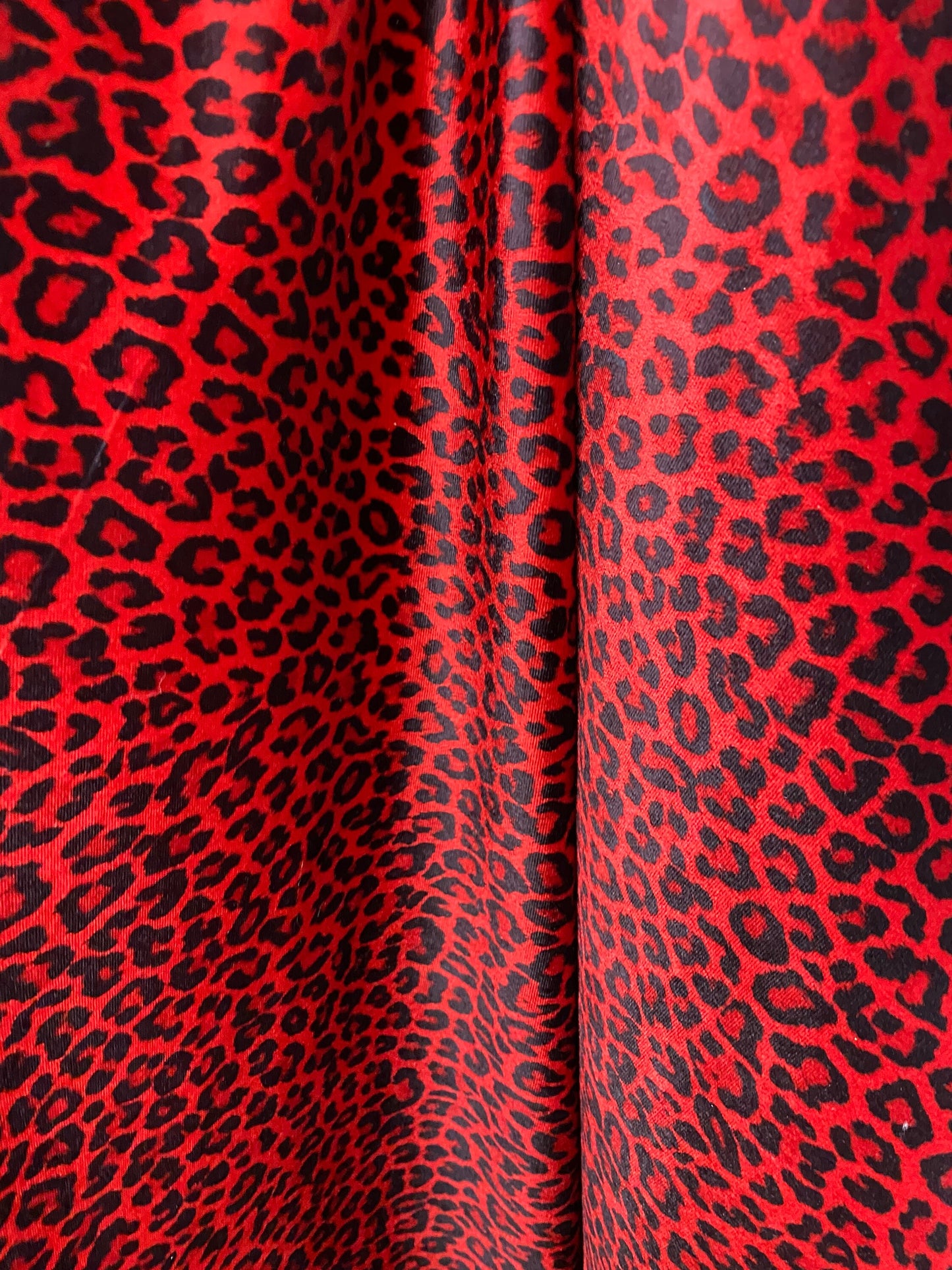 New Exotic leopard design heavy stretch velvet 4-way stretch 58/60” Sold by the YD. Ships worldwide from Los Angeles California USA.